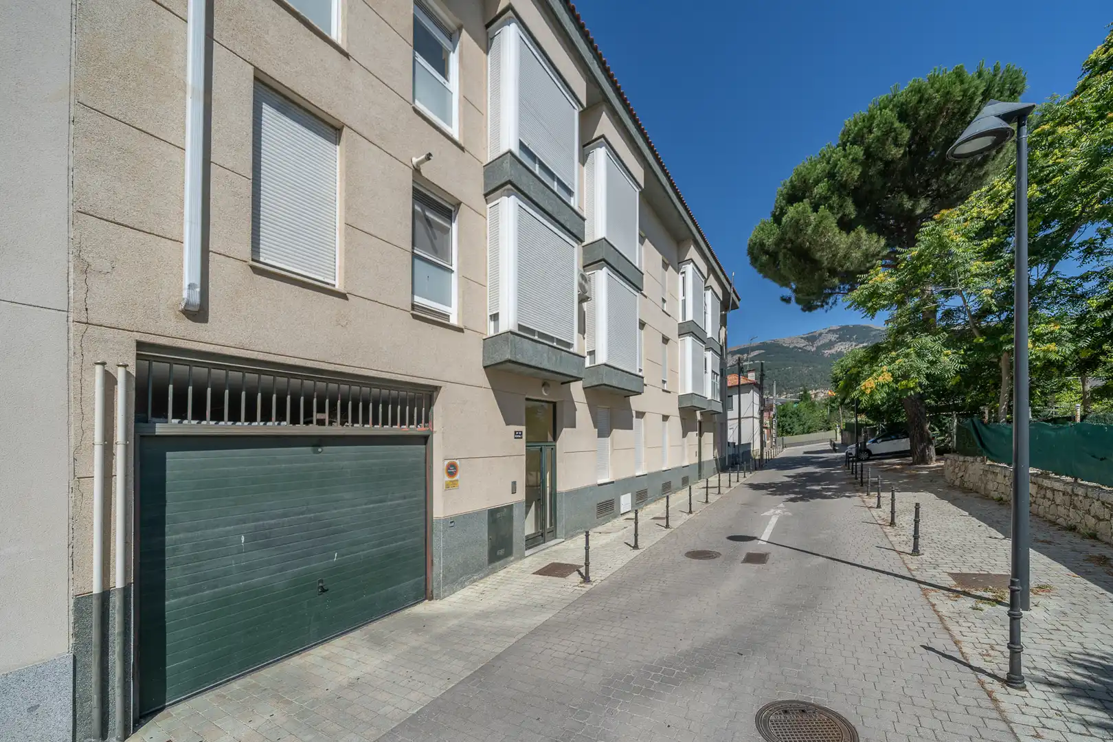 Vista exterior de Dúplex en venta en El Escorial con Aire acondicionado, Calefacción y Parquet