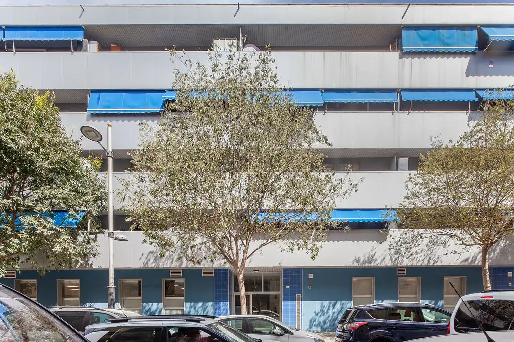 Piso con ascensor en venta en C/ Plus Ultra - Conjunto Res Grupo Simancas -, imagen 4