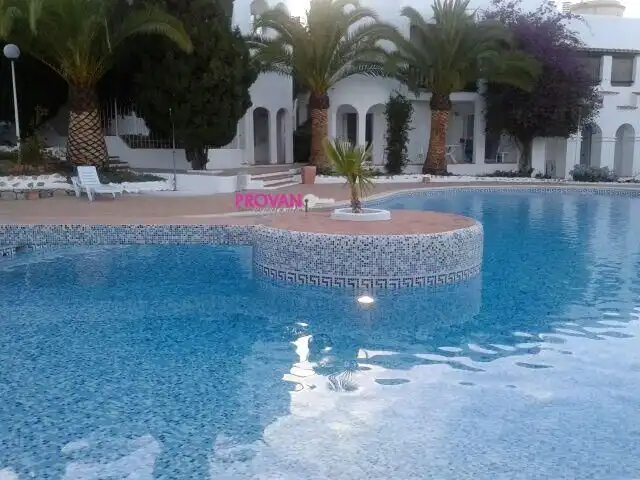 Piscina de Apartamento en venta en Santa Eulària des Riu con Calefacción, Jardín privado y Terraza