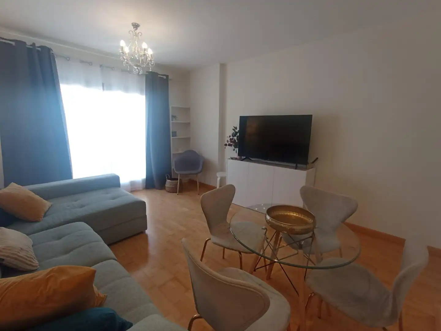 Sala d'estar de Pis de lloguer en Málaga amb Aire condicionat