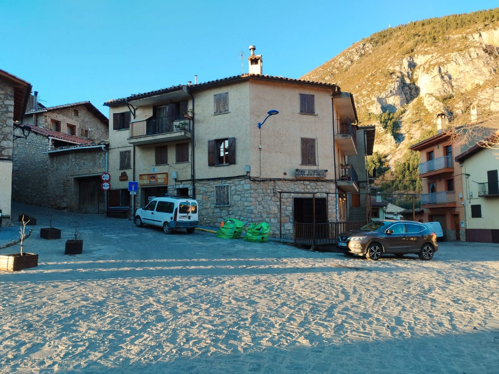 Exterior view of Flat to rent in Gósol  with Heating