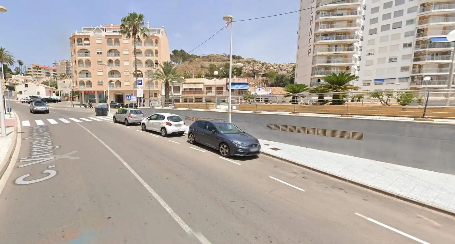 Vista exterior de Piso en venta en Cullera con Terraza, Amueblado y Piscina comunitaria