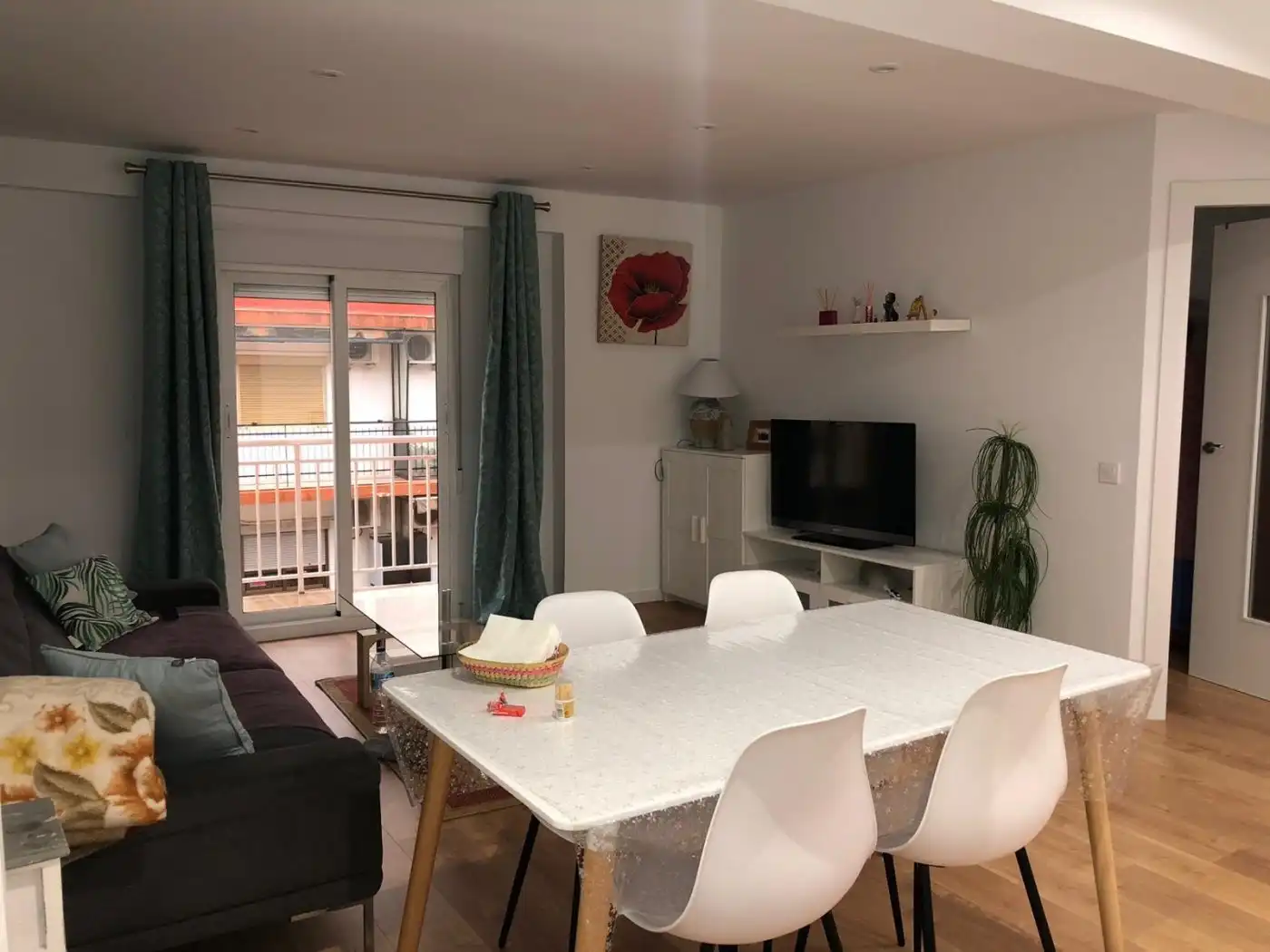 Flat for rent in Calle SANTA TERESA, La Constitución - Canaleta