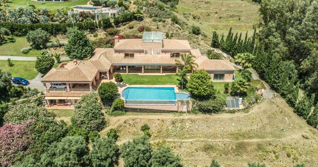 Casa-chalet en Venta en La Capellanía - El Higuerón