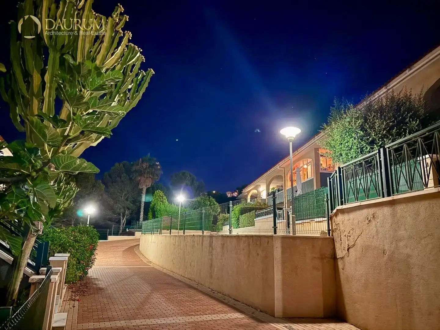 Vista exterior de Àtic en venda en Santa Pola amb Aire condicionat, Calefacció i Terrassa
