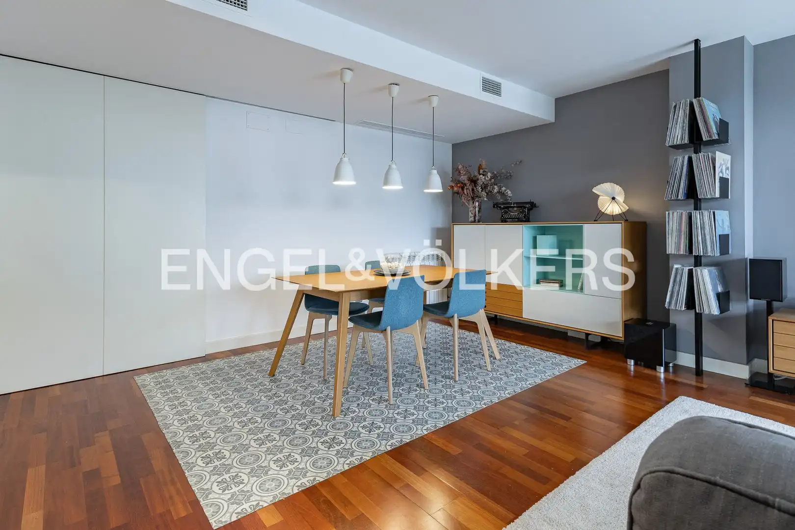 Comedor de Piso en venta en Sant Cugat del Vallès con Aire acondicionado, Calefacción y Jardín privado