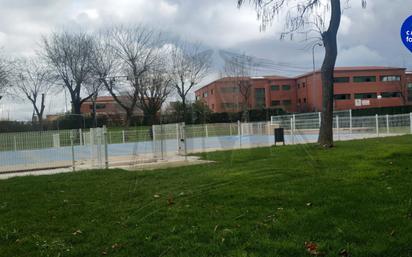 Vista exterior de Pis en venda en Fuenlabrada amb Aire condicionat, Calefacció i Parquet