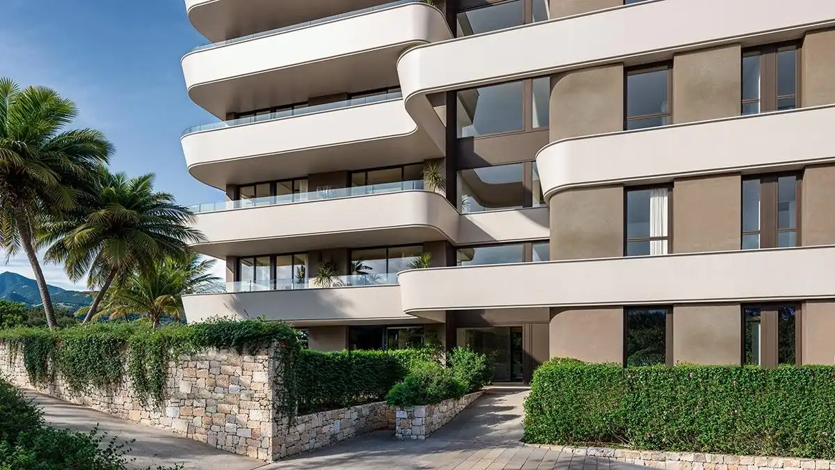 Außenansicht von Wohnungen zum Verkauf in Estepona mit Klimaanlage, Terrasse und Abstellraum