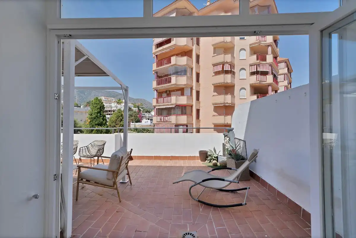 Terraza de Casa adosada en venta en Fuengirola con Aire acondicionado, Calefacción y Jardín privado