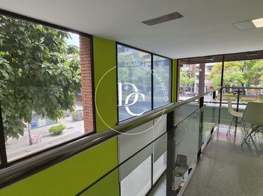 Local comercial en venta en Gran Via de Carles III