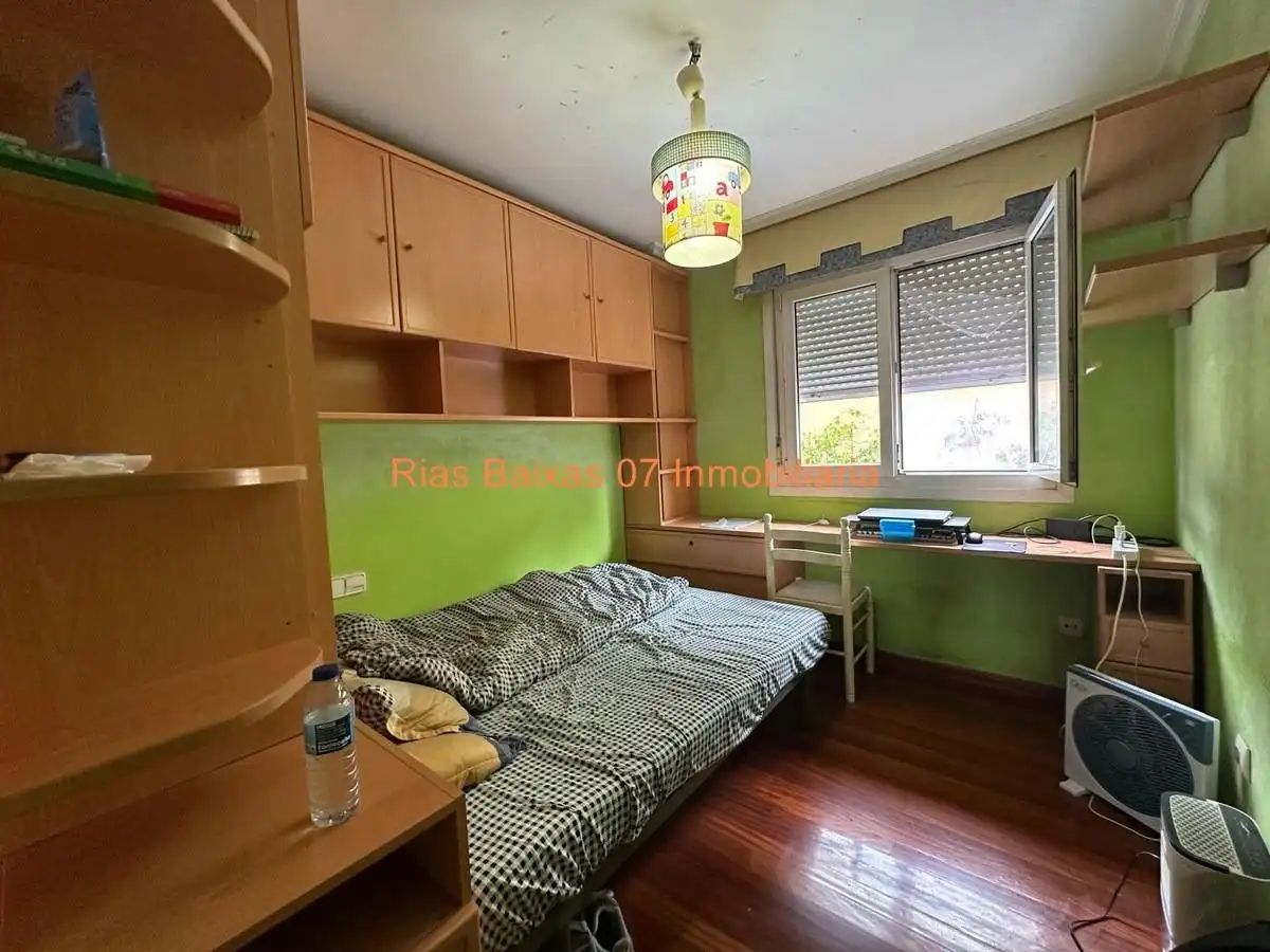 Habitación de Piso en venta en Vigo  con Calefacción, Parquet y Terraza