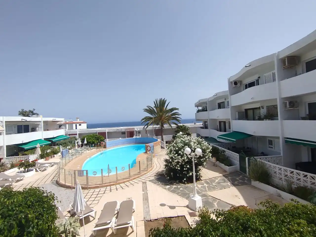 Schwimmbecken von Wohnung zur Miete in San Bartolomé de Tirajana mit Klimaanlage, Terrasse und Möbliert