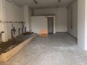 Local comercial en venda a Calle Mª Inmaculada 2 24009 Leon