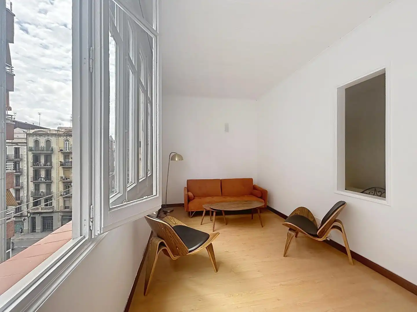 Living room of Flat for sale in Barcelona  with Furnished and Alarm