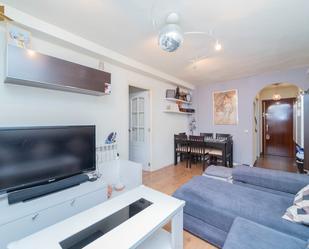 Living room of Flat for sale in Leganés  with Terrace and Alarm