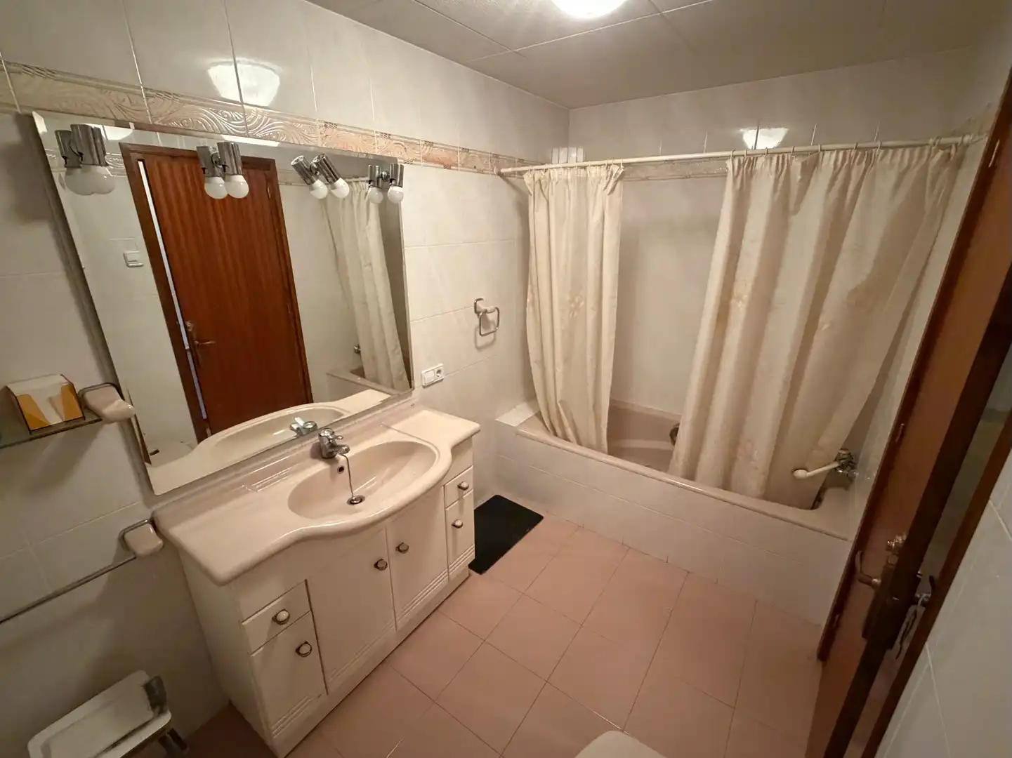 Bathroom of Detached homes for sale in El Pla del Penedès  with Furnished and Balcony