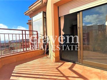 Penthouse mit Balkon zum Verkauf in Carrer de la Cantera