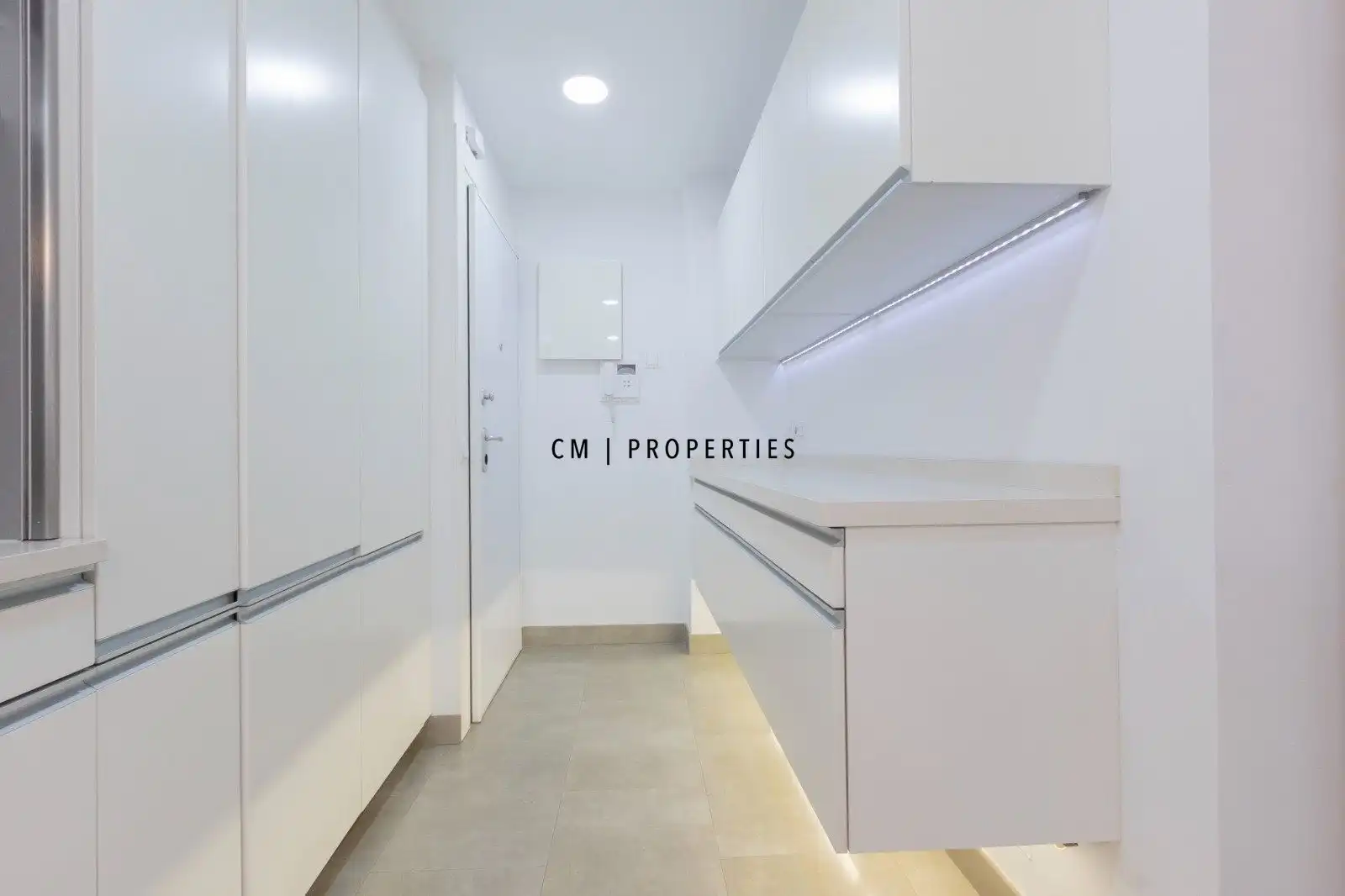 Kitchen of Flat for rent in Valencia  with Air Conditioner, Heating and Storage room
