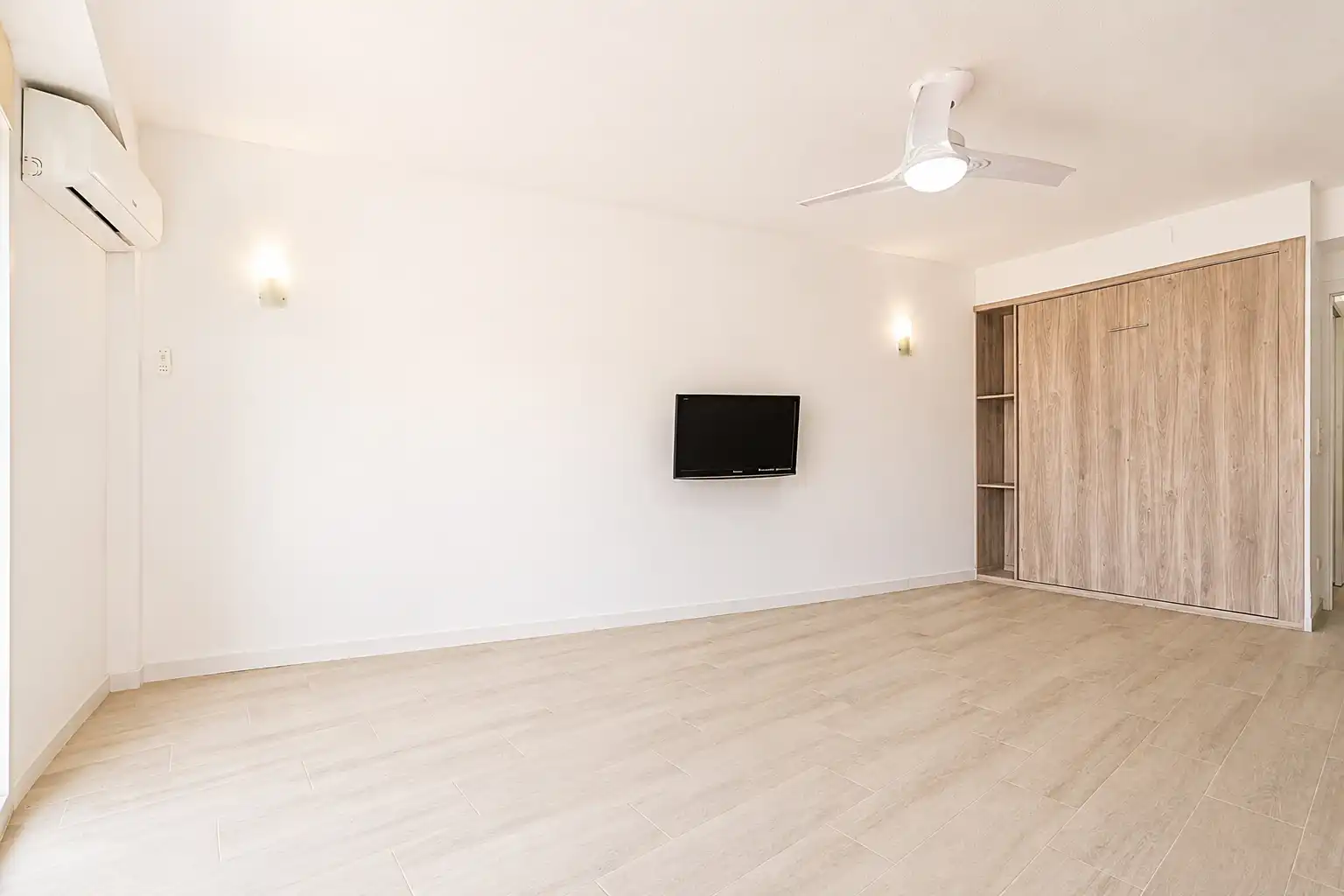 Apartamento con ascensor en venta en Passeig Maritim 116, imagen 5