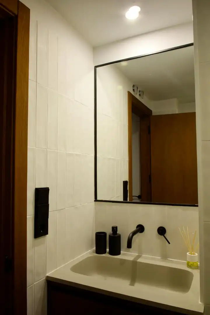Badezimmer von Wohnung zur Miete in Madrid mit Klimaanlage, Heizung und Möbliert