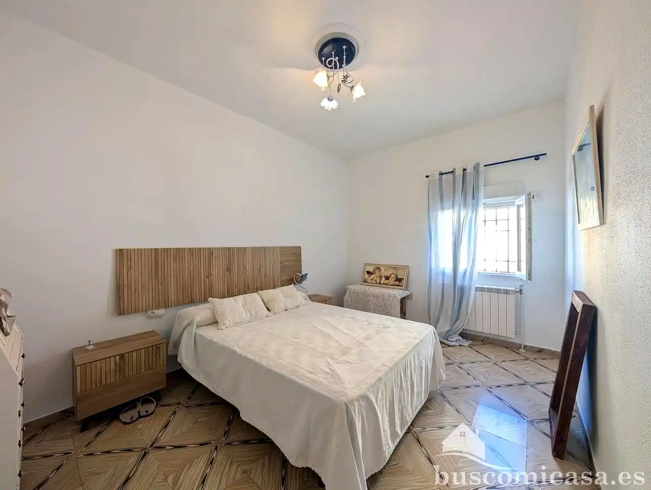 Habitación de Casa o chalet en venta en Linares con Calefacción, Terraza y Trastero