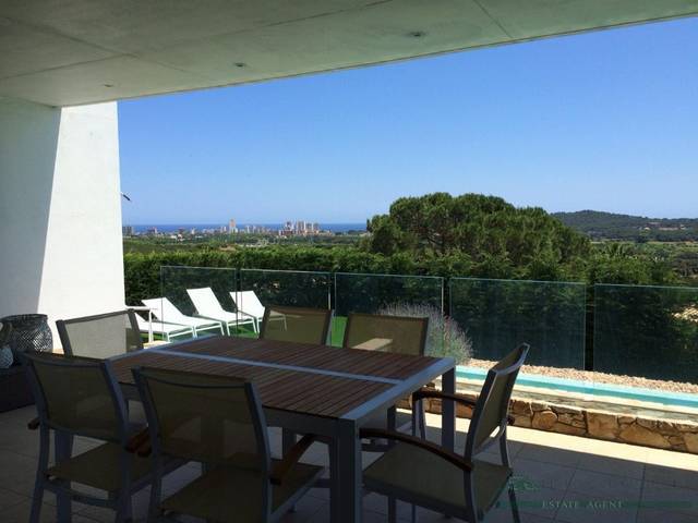 Casa-chalet en Venta en Urbanitzacions