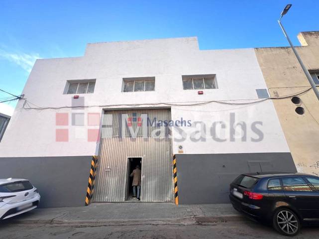 Nave industrial en Venta en Barri Antic