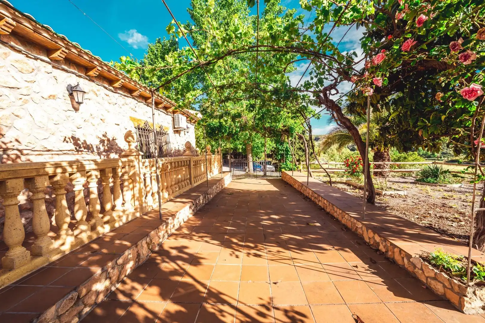 Country homes for sale in Gor