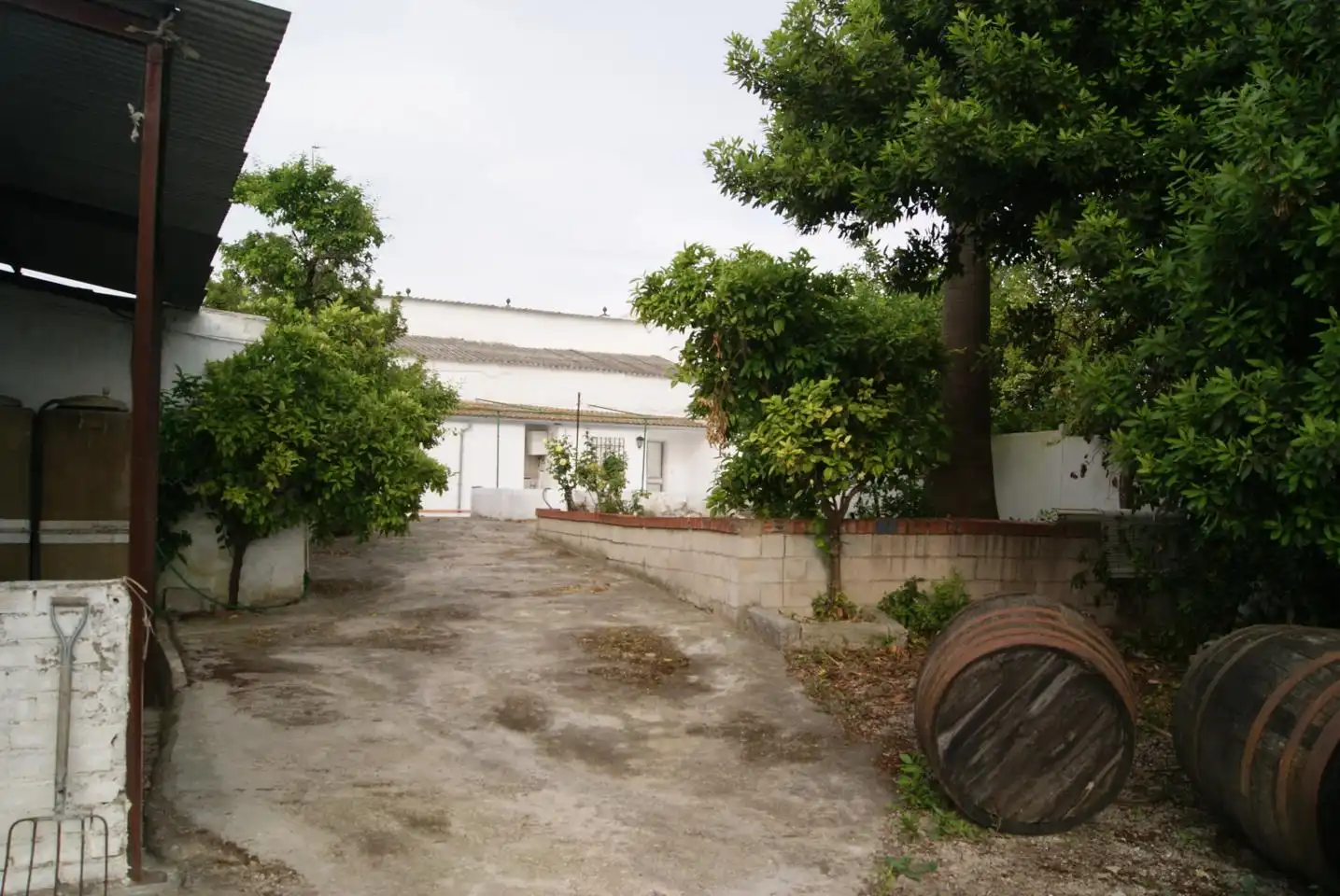 Außenansicht von Haus oder Chalet zum Verkauf in Lucena mit Klimaanlage, Privatgarten und Schwimmbad