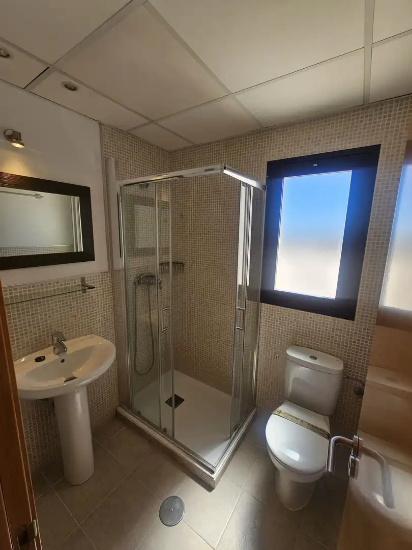 Badezimmer von Dachboden zur Miete in Mijas mit Klimaanlage, Heizung und Terrasse