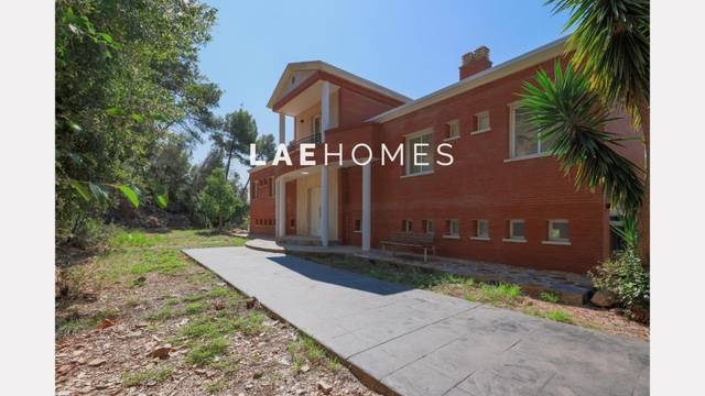 Casa-chalet en Alquiler en Carrer BEETHOVEN (C.COLL) en Corbera de Llobregat