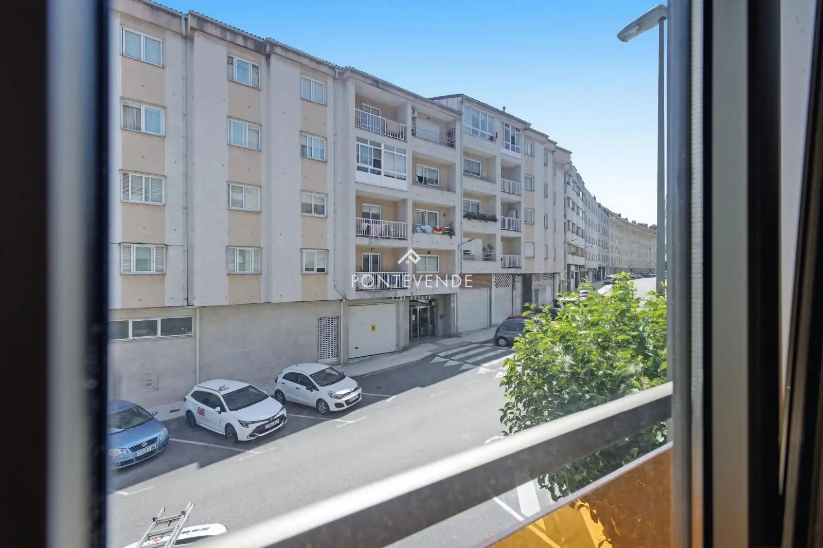 Vista exterior de Piso en venta en Poio con Calefacción, Parquet y Trastero