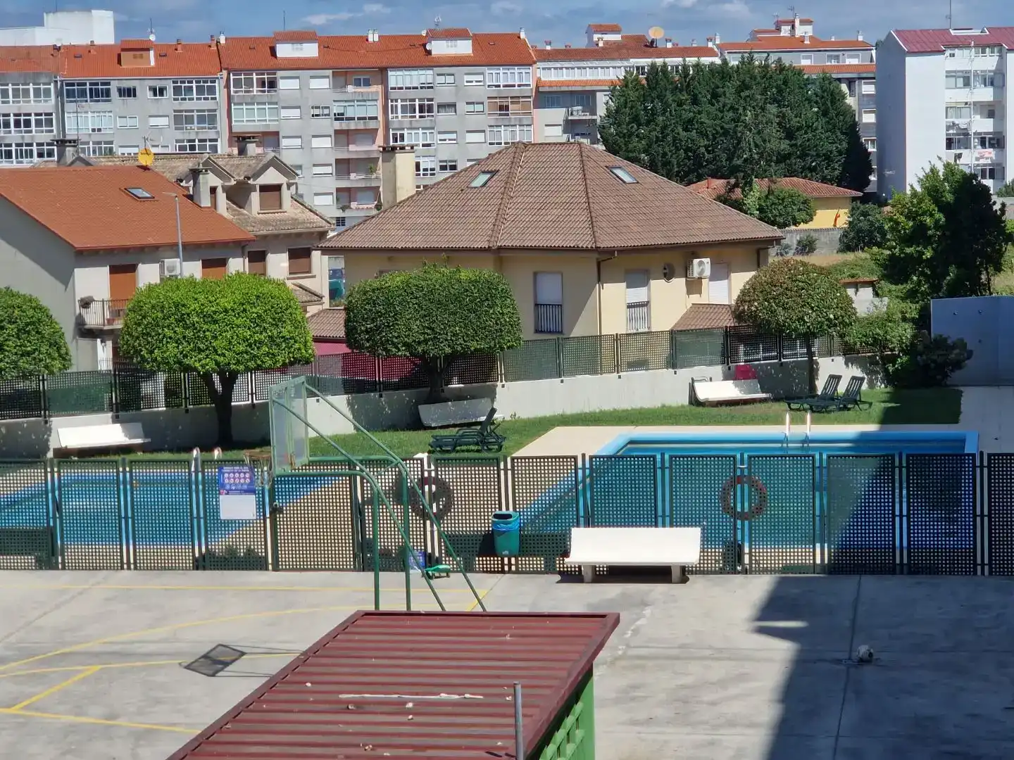 Piscina de Piso en venta en Vilagarcía de Arousa con Parquet, Piscina y Amueblado