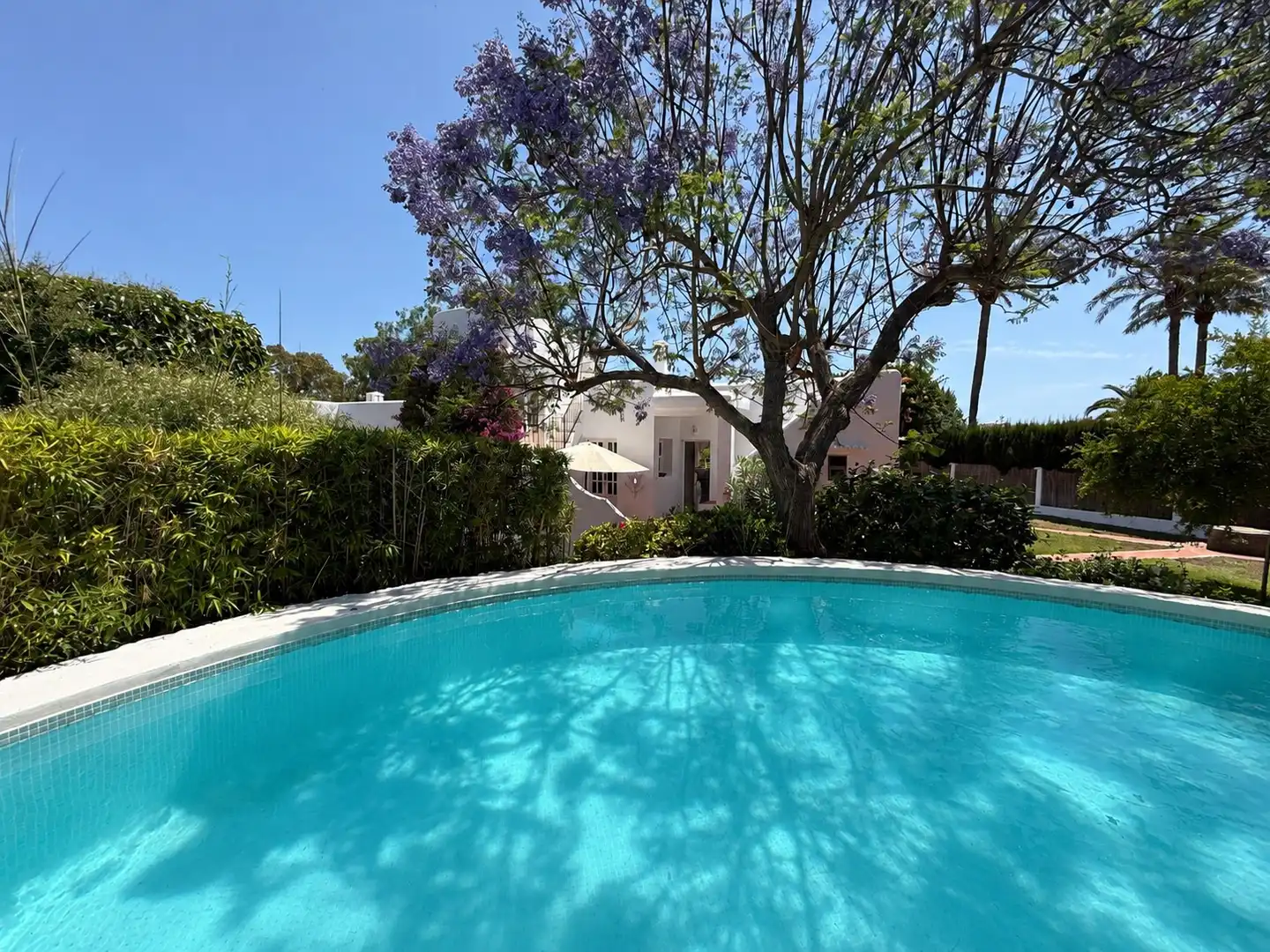 Swimming pool of Houses for sale in Santa Eulària des Riu  with Air Conditioner, Heating and Terrace
