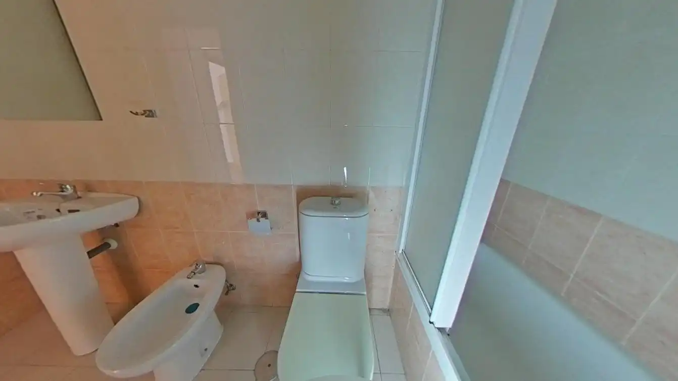 Bany de Pis en venda en Alicante / Alacant
