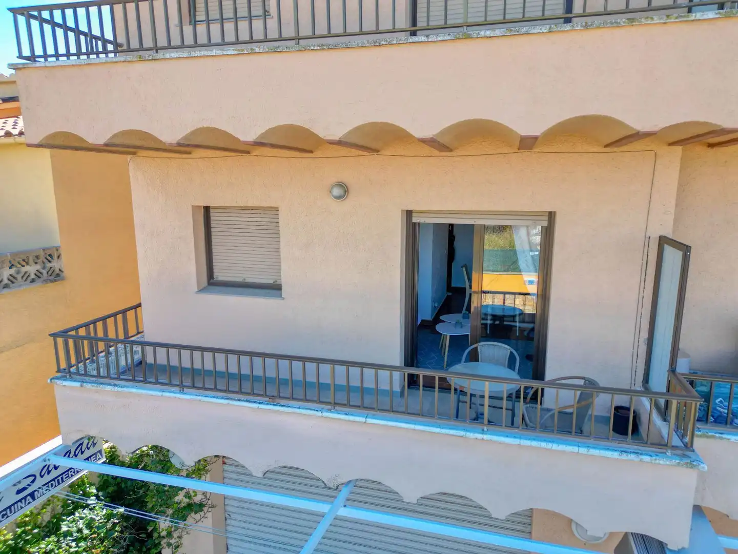 Terrasse von Wohnungen zum Verkauf in L'Escala mit Terrasse und Möbliert