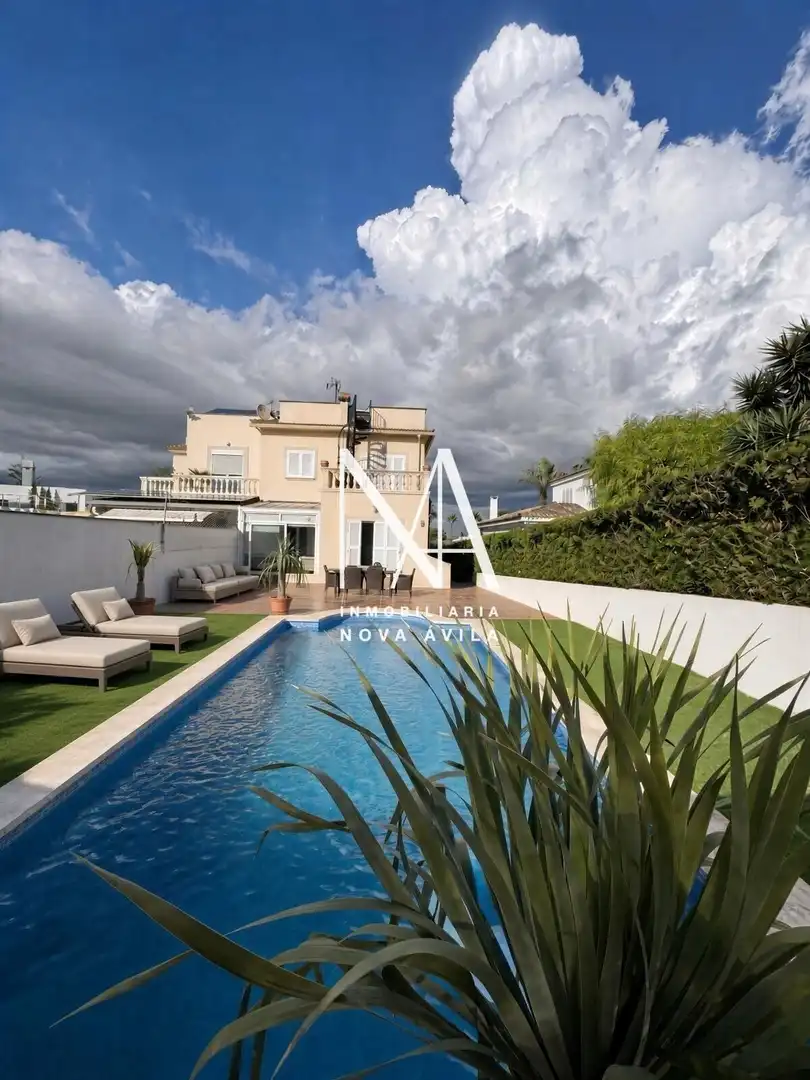Semi-detached house with pool for sale in Ses Palmeres, imagen 3