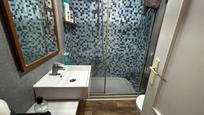 Bathroom of Flat for sale in  Albacete Capital  with Air Conditioner, Heating and Parquet flooring