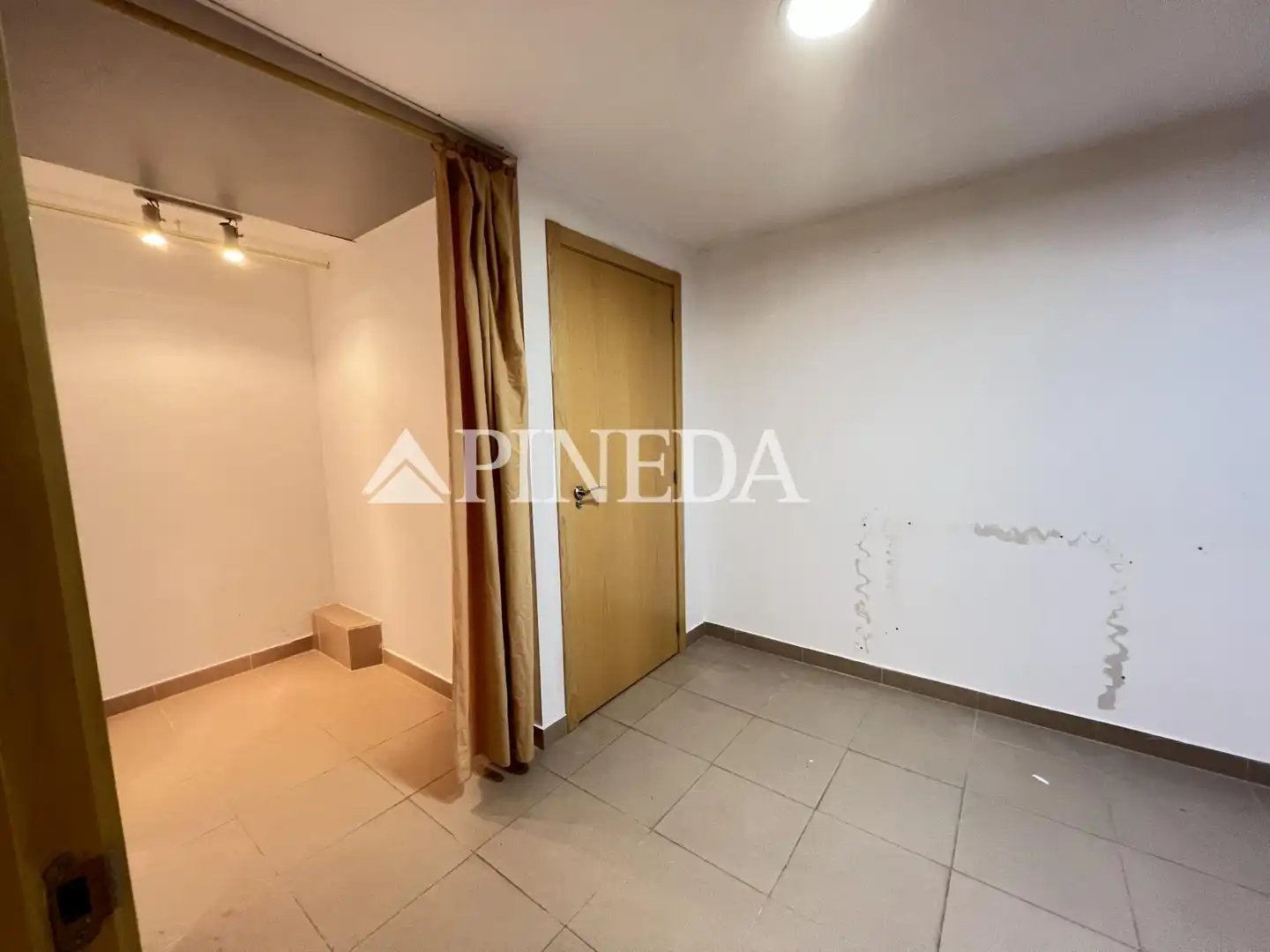 Business premises for sale in Calle de Menéndez Pelayo, imagen 14