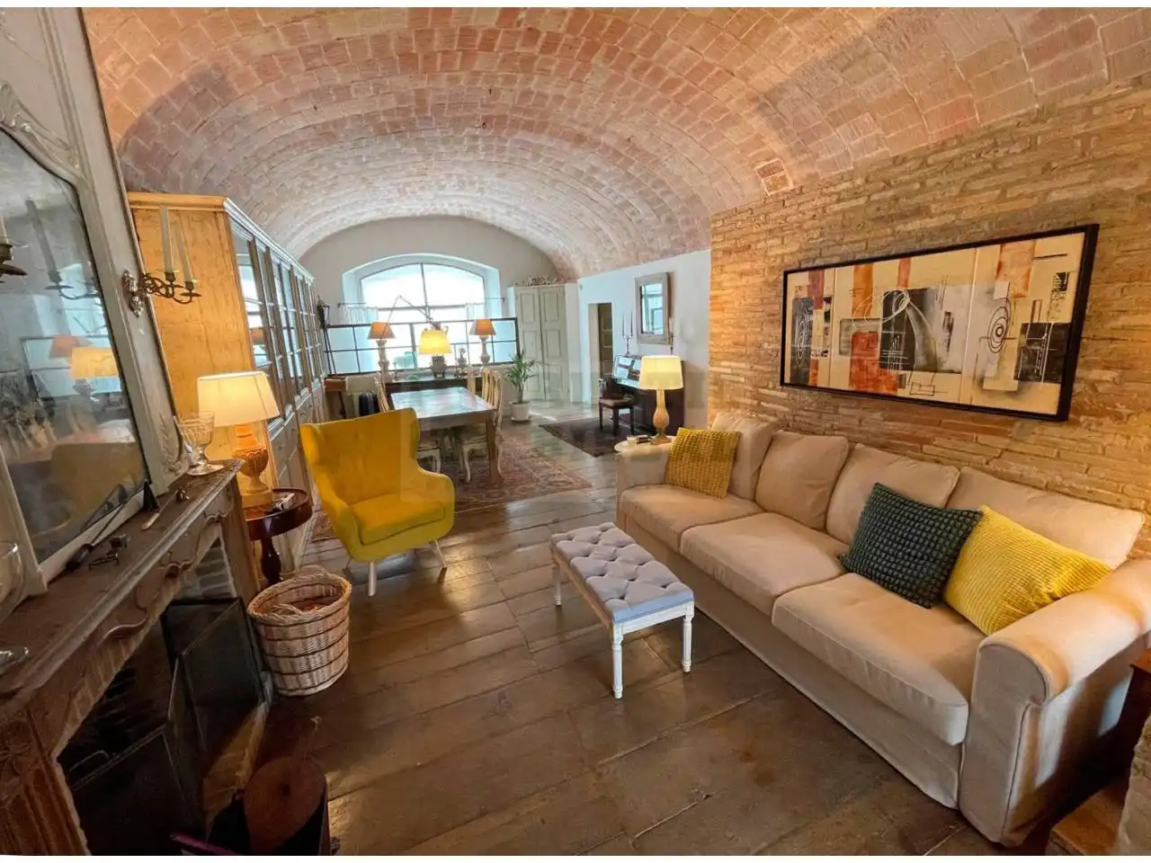 Wohnzimmer von Country house zur Miete in Navata mit Klimaanlage, Heizung und Privatgarten