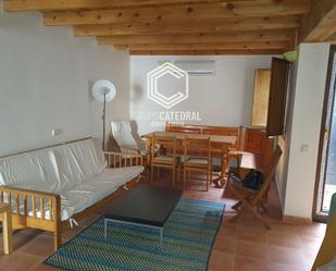 Living room of Single-family semi-detached for sale in Espino de la Orbada  with Air Conditioner and Private garden