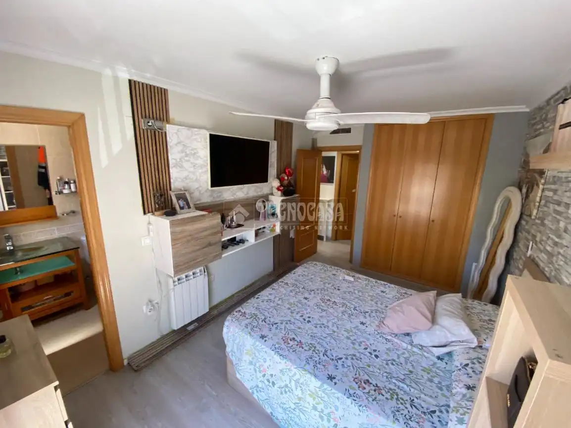 Habitación de Piso en venta en Paterna con Aire acondicionado, Terraza y Balcón