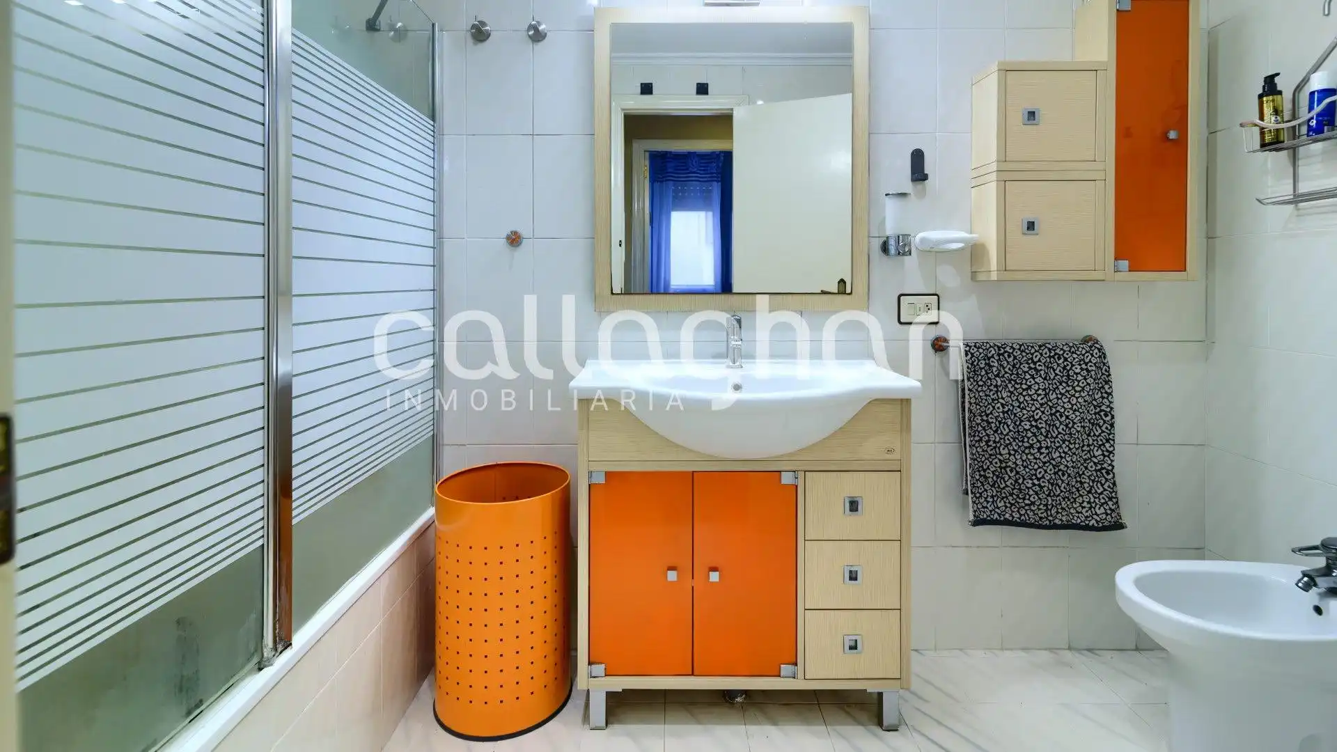 Badezimmer von Wohnung zum Verkauf in Chilches / Xilxes
