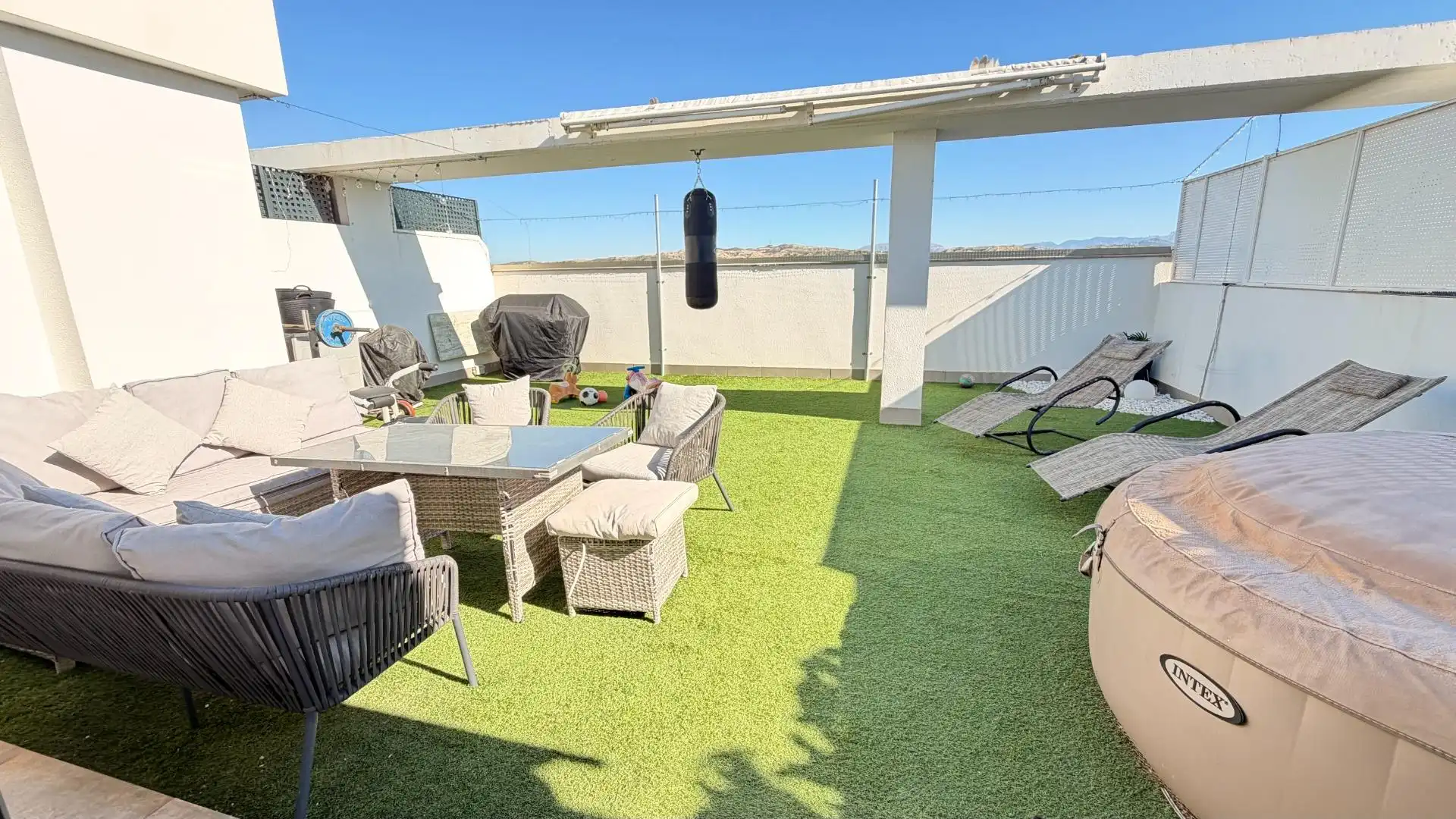 Terrasse von Dachboden zum Verkauf in Elche / Elx mit Heizung, Terrasse und Abstellraum