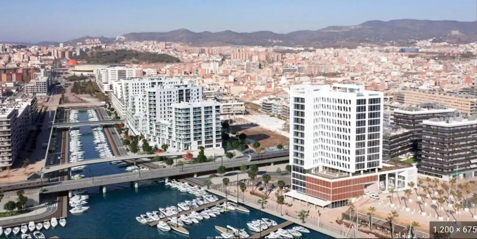 Flat for sale in Badalona  with Air Conditioner and Terrace