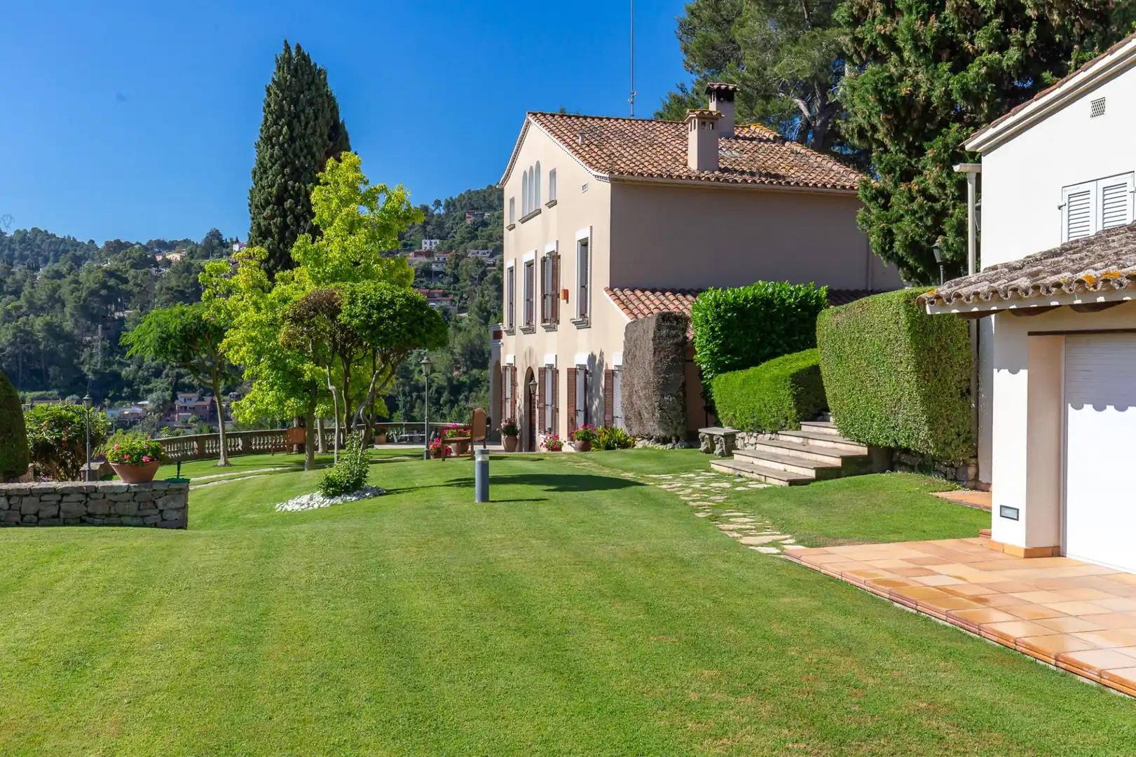 Jardí de Finca rústica en venda en Corbera de Llobregat amb Aire condicionat, Calefacció i Terrassa