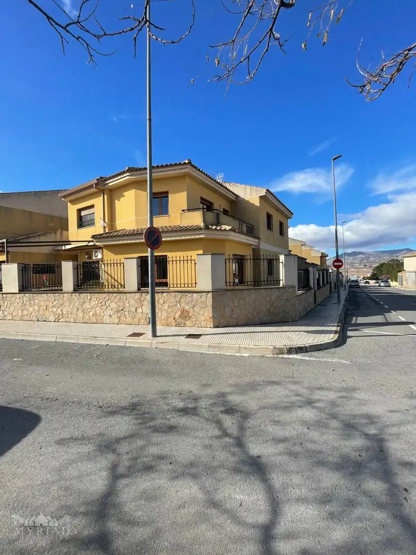 Maison mitoyenne à vendre à El Pinós / Pinoso, imagen 3