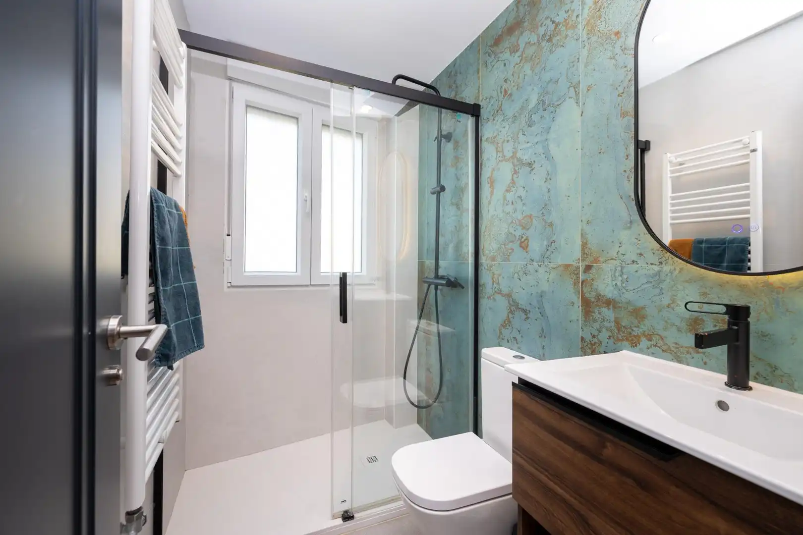 Bathroom of Flat for sale in Genil