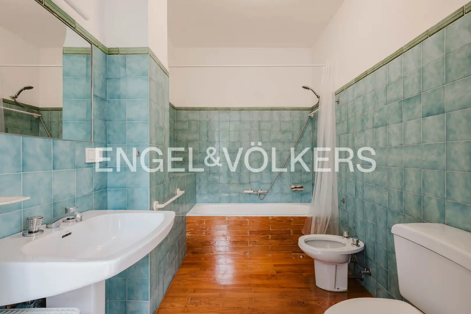 Bathroom of Houses for sale in Andoain  with Air Conditioner, Heating and Private garden