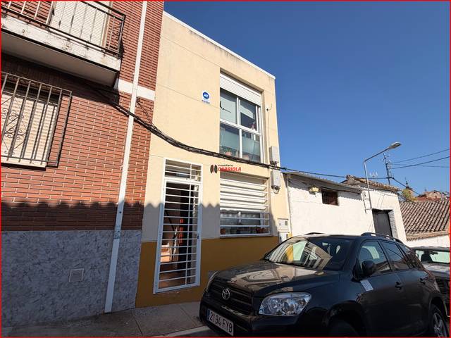 Casa adosada en Venta en Santa Cruz del Retamar pueblo
